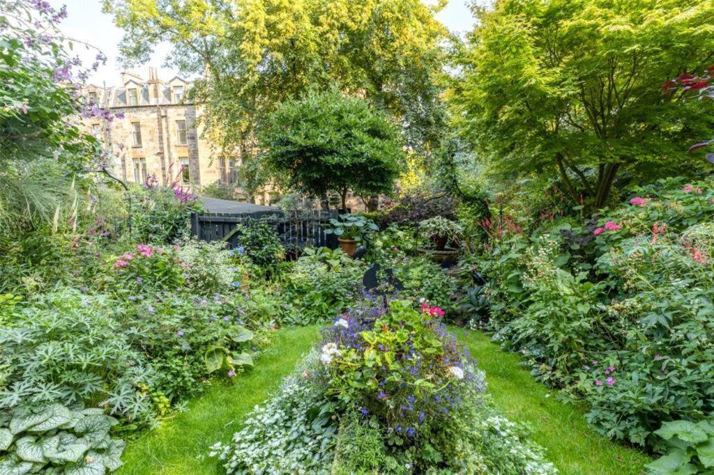 Beautiful Double Room In Idyllic West End Townhouse Glasgow Exteriör bild